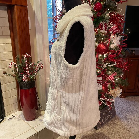 NWT Womens XL COLUMBIA Fire Side Sherpa Vest Chalk - Picture 4 of 10